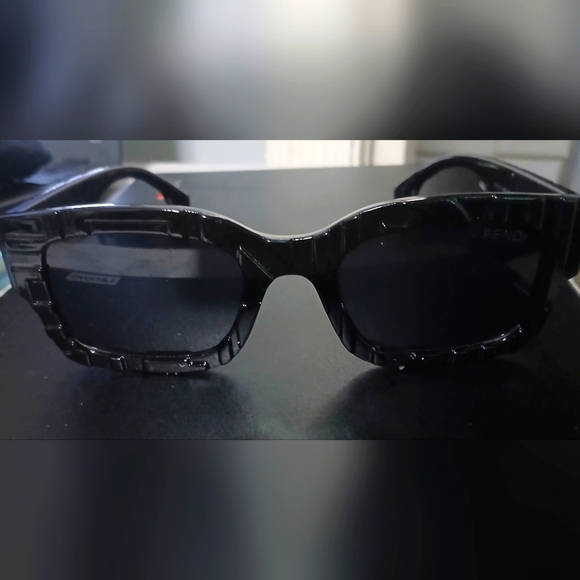 Fendi Sunglasses - Picture 1 of 4